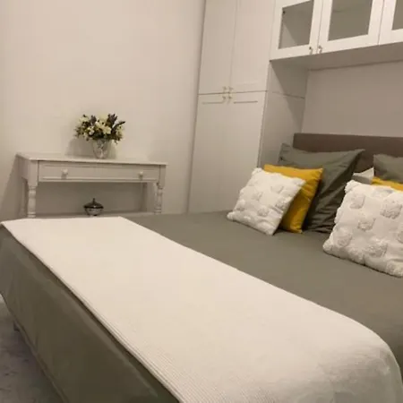 Lejlighed 2pcs A 100 M De La Au Calme