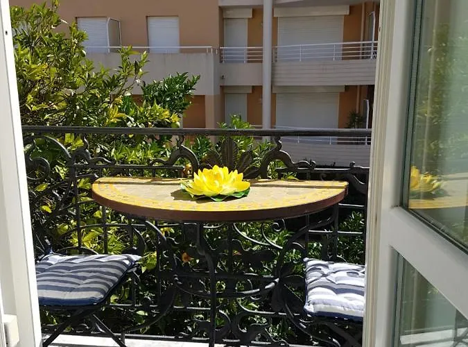 Apartment 2pcs A 100 M De La Au Calme Menton